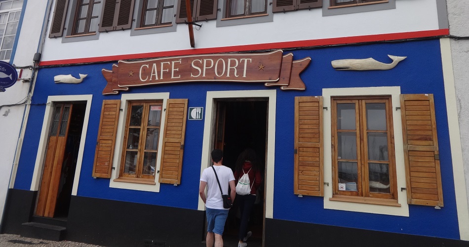 entrada-peters-cafe-sport