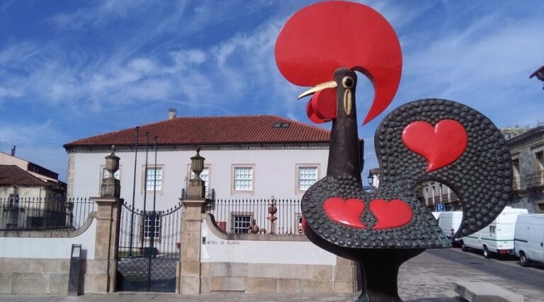 Estátua do Galo de Barcelos